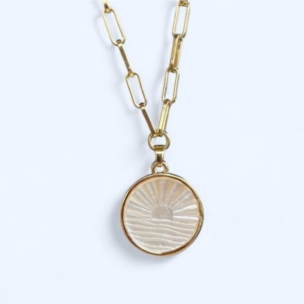💛▪️Camila Coelho ▪️ Mother Of Pearl Sunris Sphere Drop Statement 16" Necklace